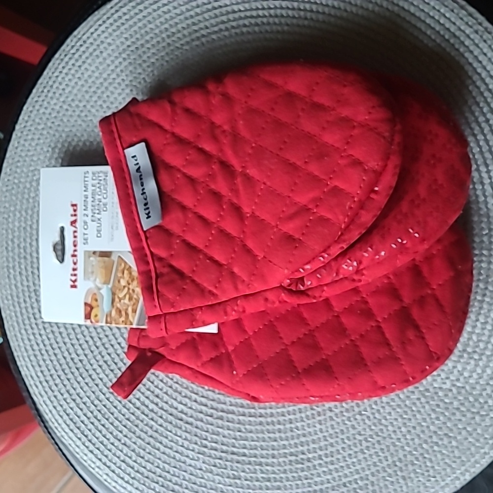 KitchenAid Mini Mitts